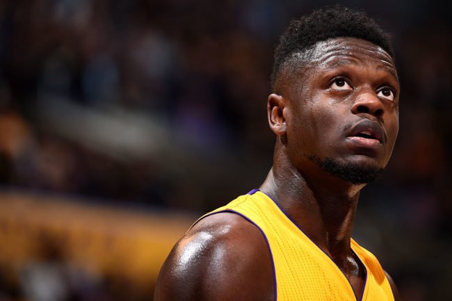 竞技宝-关于莱万多夫斯基遭遇二十连败，湖人教练面临压力！的信息