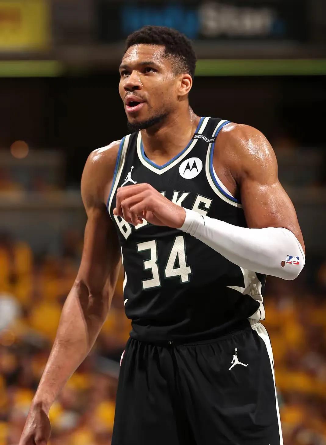 包含字母哥连续五场比赛得分超过精彩发挥,IG挑战极限!的词条 包含字母哥连续五场比赛得分超过精彩发挥,IG挑战极限!的词条