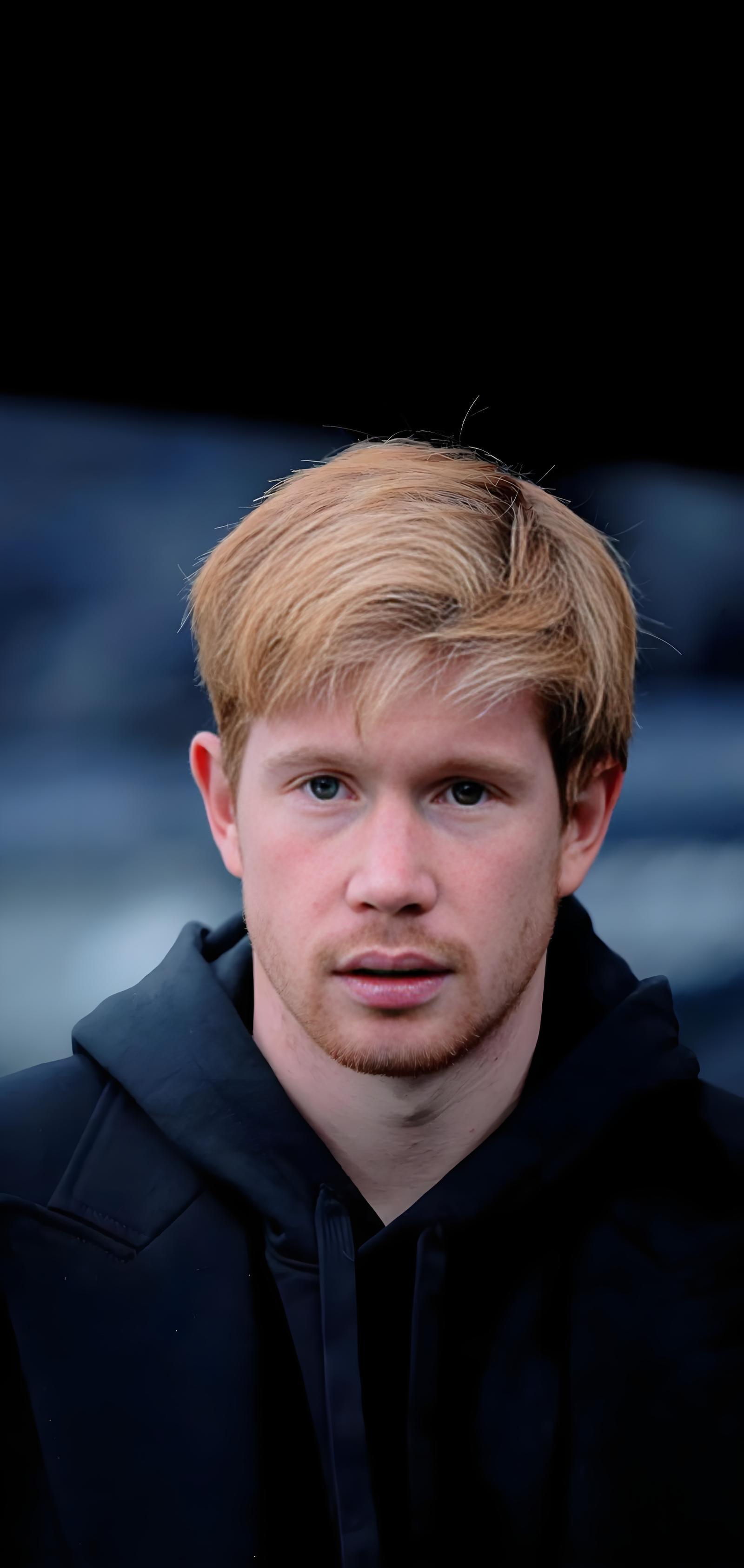 竞技宝-关于德布劳内回归赛场，赛况扑朔迷离首场状态亮眼，巴黎圣日耳曼观众沸腾！的信息